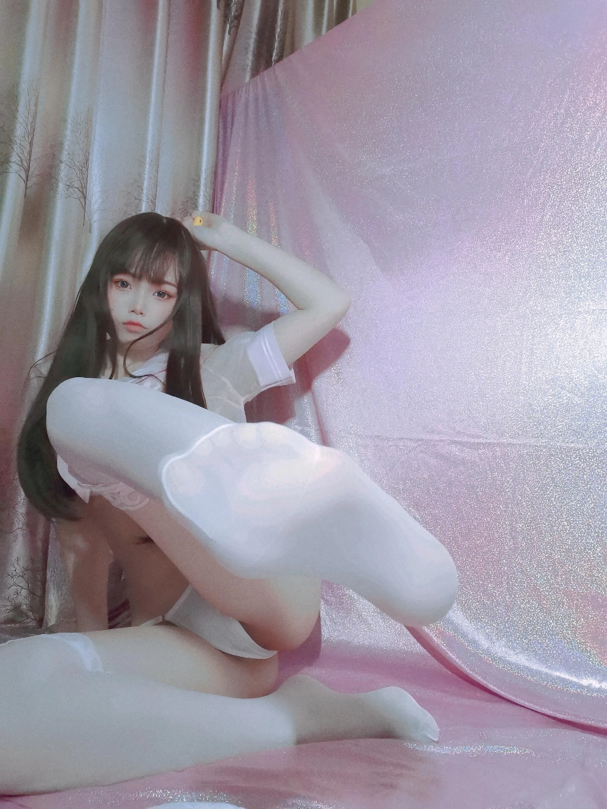 七月喵子 – NO.17 粉嫩的水手服 [48P]插图